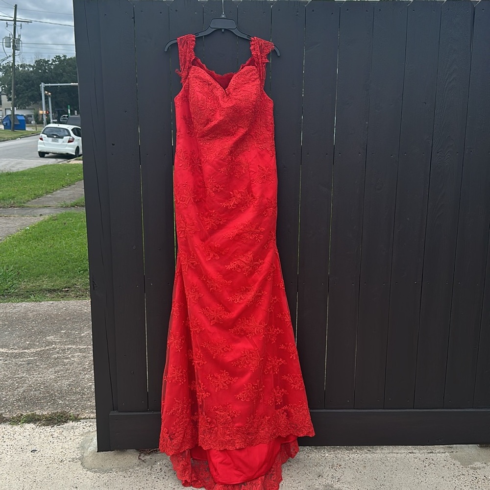 Gorgeous formal gown